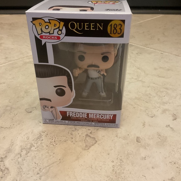 Funko Pop! Other - Funko Pop! Rocks Queen Freddie Mercury#183 Singer w/microphone NIB 2018